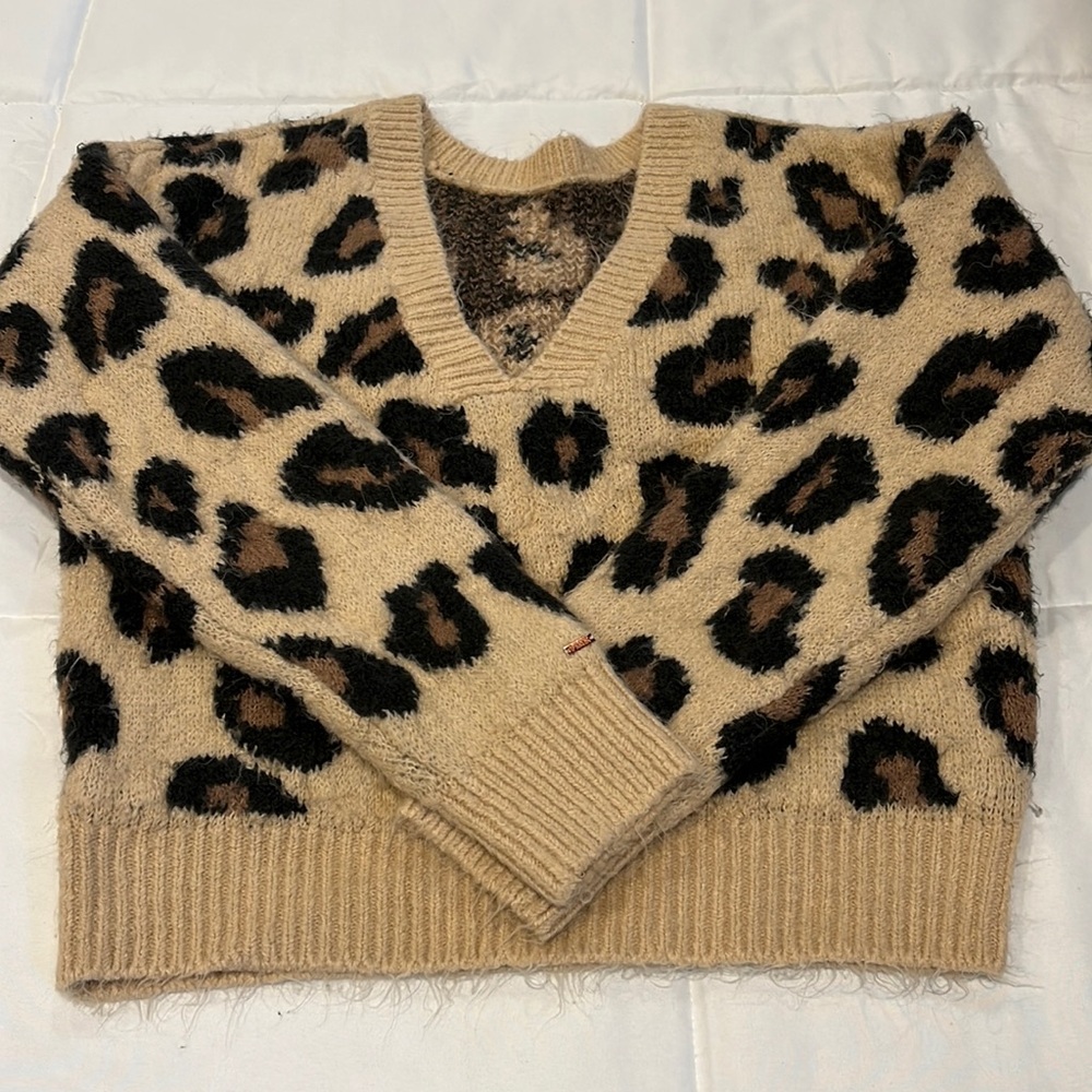 PINK Leopard print crop sweater. Like new.